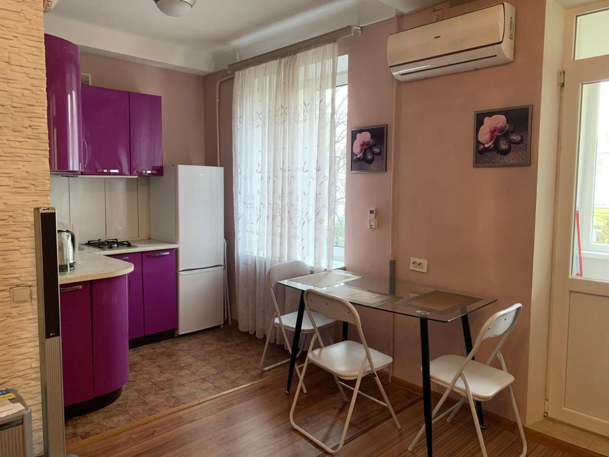 Apartments Печерск Kiev Bagian luar foto
