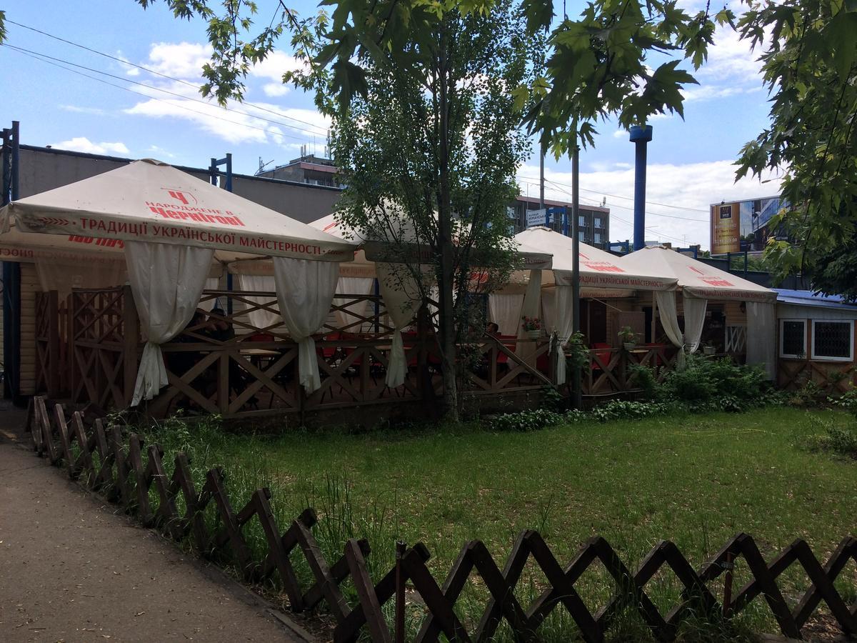 Apartments Печерск Kiev Bagian luar foto